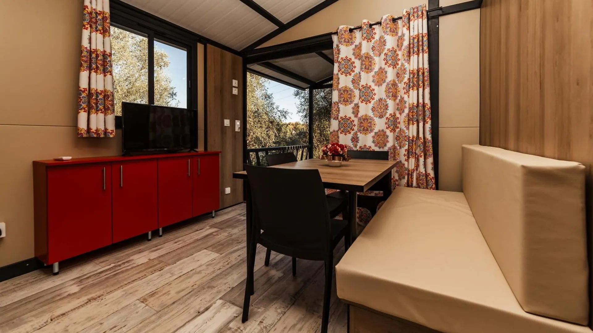 Oasi Camping Diano Marina 0*,  Italien